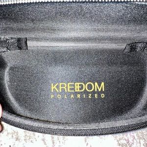 Hard Curved Eyeglasses/Sunglasses Case. Like Brand New. CASE ONLY.